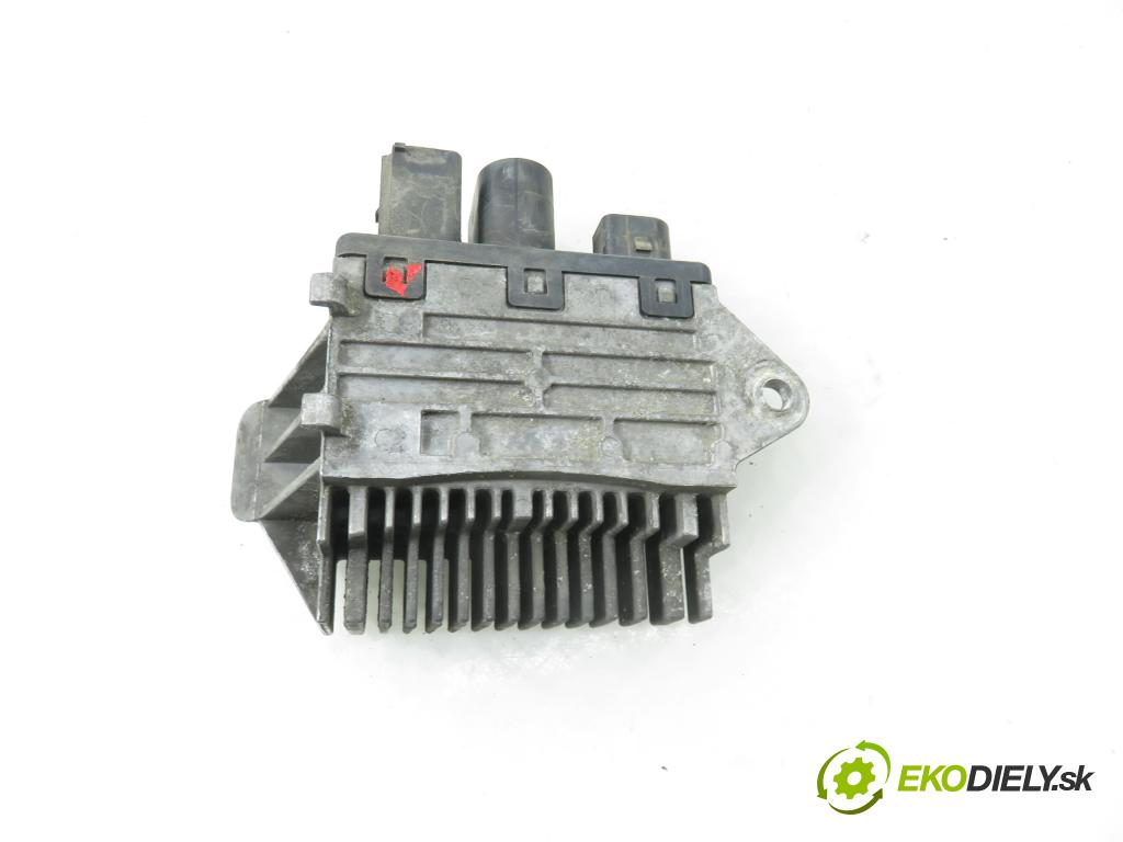 AUDI A2 (8Z0) HB 2002 55,00 1.4 - BBY 1390,00 Riadiaca jednotka 8Z0959501