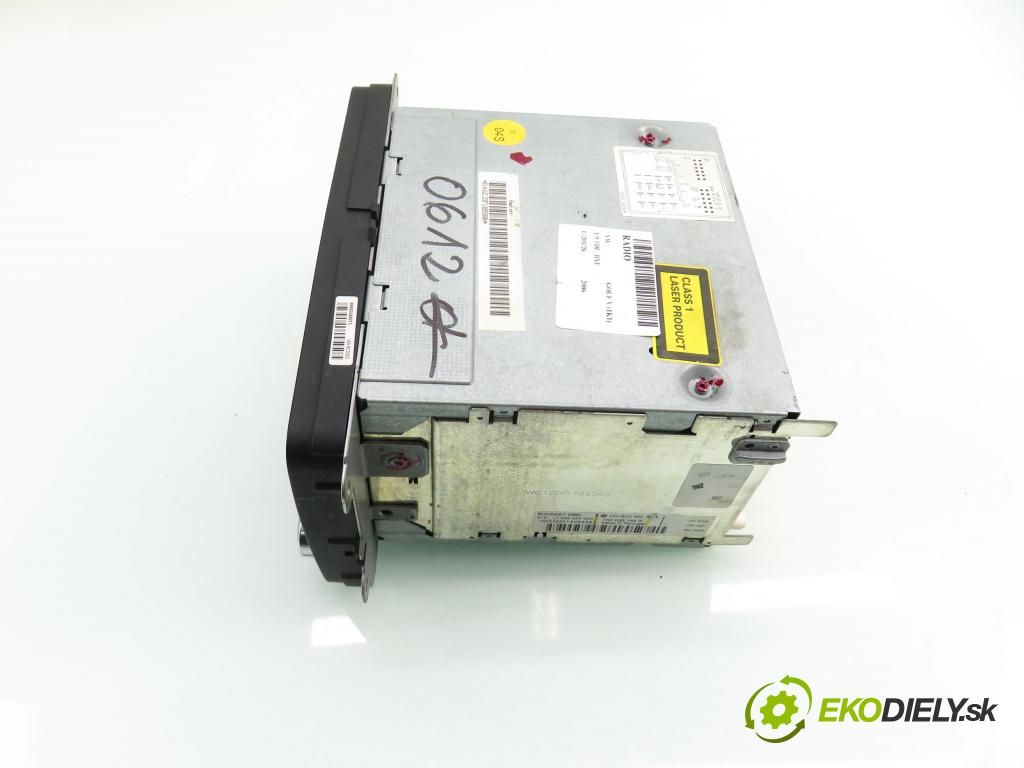 VW GOLF V (1K1) HB 2006 66,00 1.9 TDI - BXF 1896,00 RADIO CD 1K0035186R