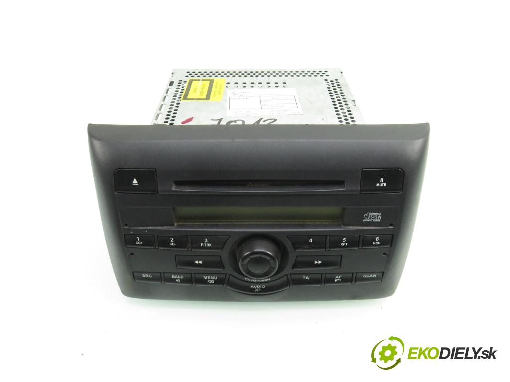 FIAT STILO Multi Wagon (192_) KOMBI 2004 70,00 1.4 16V - 843 A1.000 1368,00 RADIO CD 735374218 ; 2FCF18C838JA