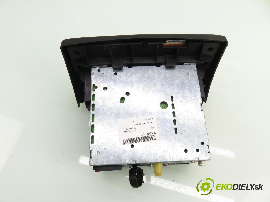 FIAT STILO Multi Wagon (192_) KOMBI 2004 70,00 1.4 16V - 843 A1.000 1368,00 RADIO CD 735374218 ; 2FCF18C838JA