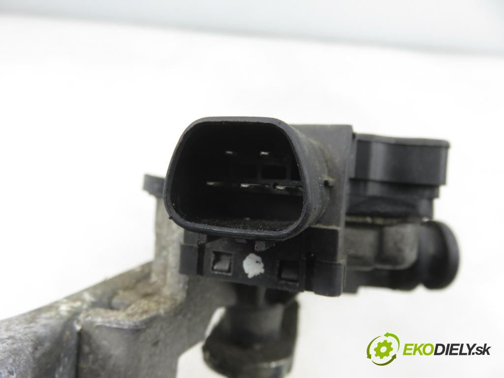 TOYOTA COROLLA Verso (ZER_, ZZE12_, R1_) MINIVAN 2005 85,00 2.0 D-4D (CUR10_) - 1CD-FTV 1995,00 MECHANISMUS/ motorek stěračů 851100F020 ; MS1592007241