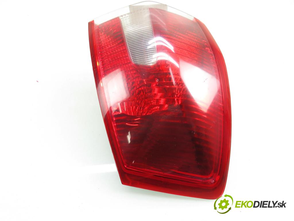 FORD KUGA I SUV 2010 120,00 2.0 TDCi 4x4 - TXDA 1997,00 světlo pravé zadní