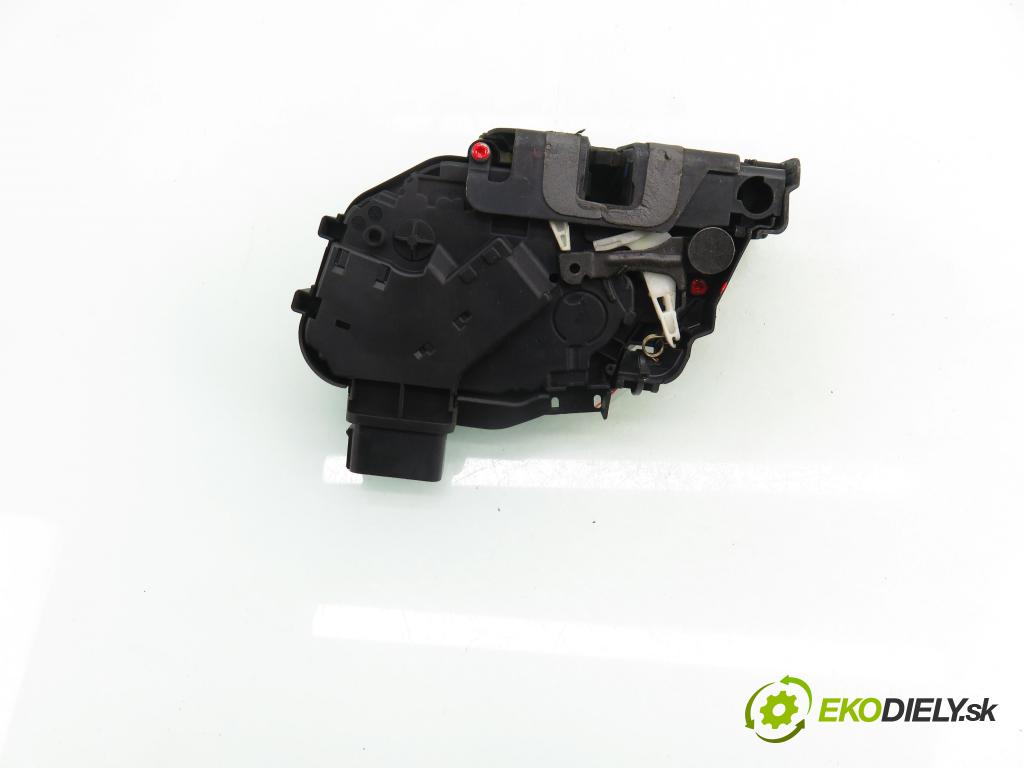 FORD KUGA I SUV 2010 120,00 2.0 TDCi 4x4 - TXDA 1997,00 zámok 8V4AS21813MA