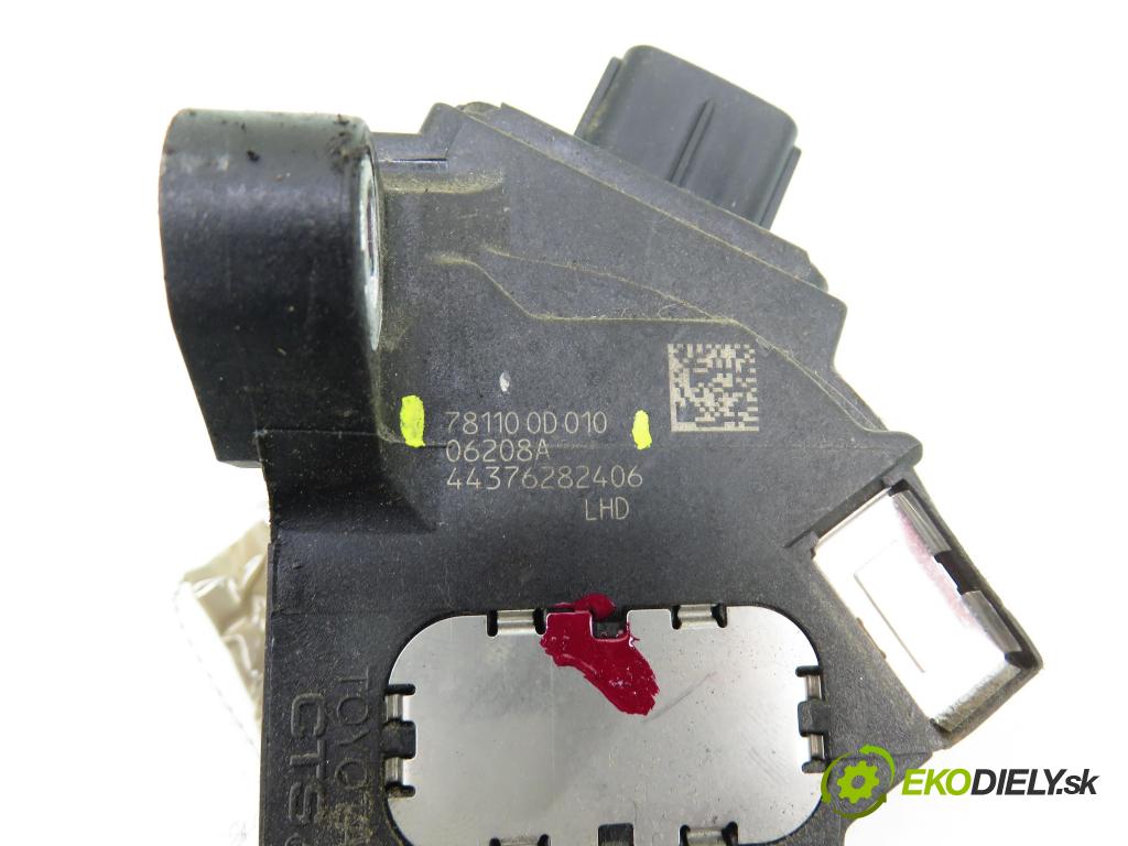 TOYOTA YARIS (_P9_) HB 2006 66,00 1.4 D-4D (NLP90_) - 1ND-TV 1364,00 potenciometr plynového pedálu 781100D010 (Potenciometr plynového pedálu)
