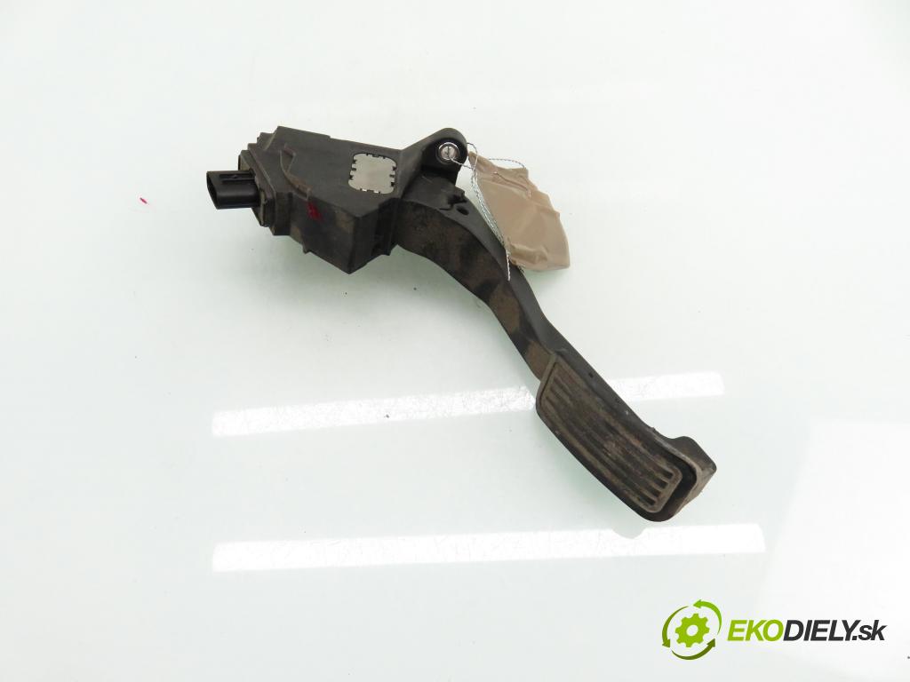 TOYOTA YARIS (_P9_) HB 2006 66,00 1.4 D-4D (NLP90_) - 1ND-TV 1364,00 potenciometr plynového pedálu 781100D010 (Potenciometr plynového pedálu)