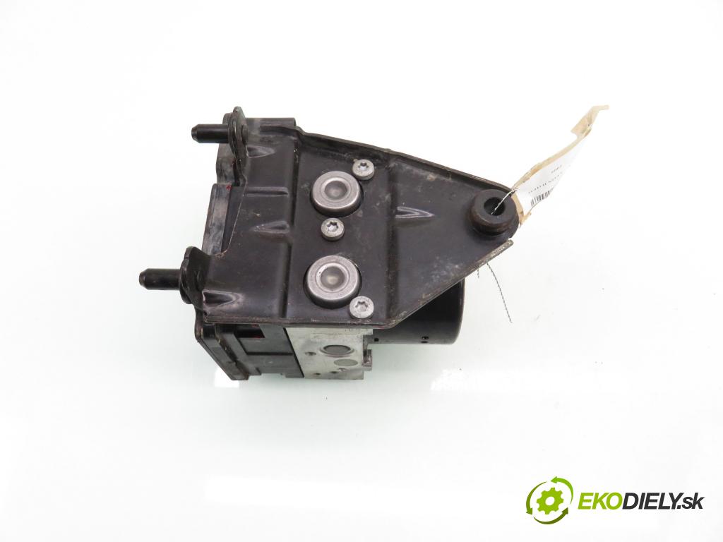 SEAT LEON (1P1) HB 2009 92,00 1.4 TSI - CAXC 1390,00 pumpa ABS 1K0907379AH ; 10096103333 ; 1K0614517AS (Pumpa ABS)