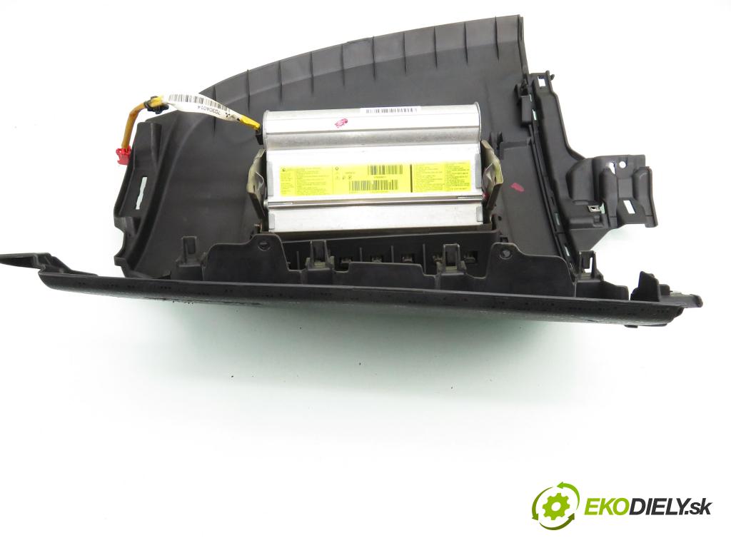 MITSUBISHI COLT VI (Z3_A, Z2_A) HB 2009 70,00 1.3 MIVEC 95 - 4A90 1332,00 AirBag air BAG CESTUJÍCÍ: 8002A579ZZ ; P8002A579XA ; 7030A233