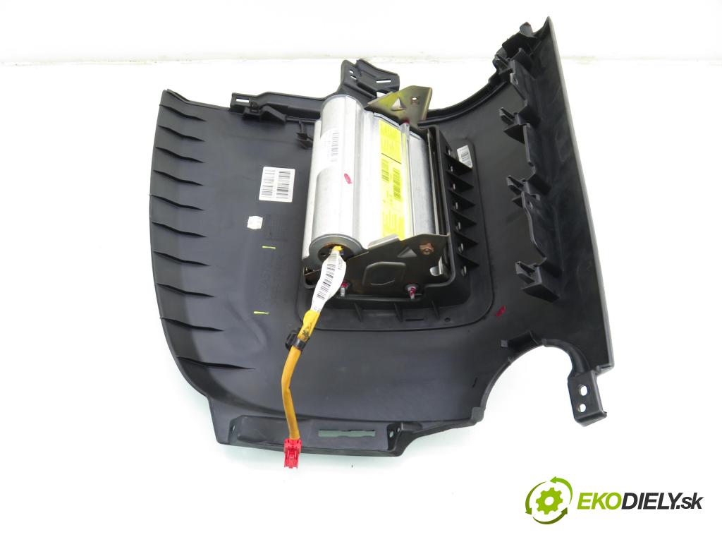 MITSUBISHI COLT VI (Z3_A, Z2_A) HB 2009 70,00 1.3 MIVEC 95 - 4A90 1332,00 AirBag air BAG CESTUJÍCÍ: 8002A579ZZ ; P8002A579XA ; 7030A233
