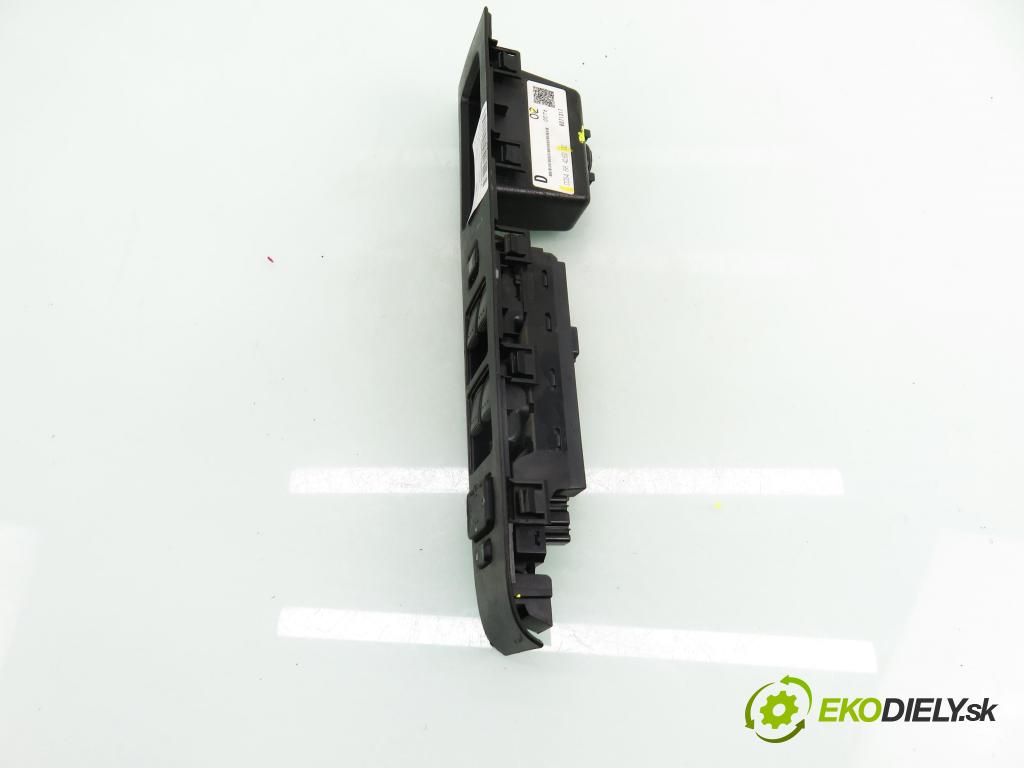MAZDA 5 (CR19) MINIVAN 2006 85,00 1.8 1798,00 Panel ovládaní oken CC64684L6D ; CC64684L6