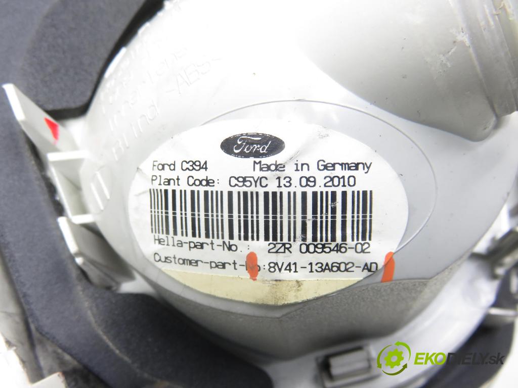 FORD KUGA I SUV 2010 120,00 2.0 TDCi 4x4 163 - TXDA 1997,00 Svetlo pravé zadné kufor 8V4113A602AD