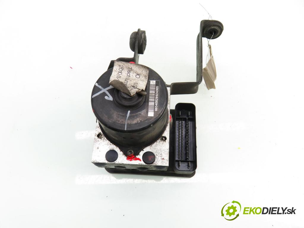 FORD KUGA I SUV 2010 120,00 2.0 TDCi 4x4 - TXDA 1997,00 Pumpa ABS 10096001433 ; 10020604104 ; AV412C405AA (Pumpa ABS)