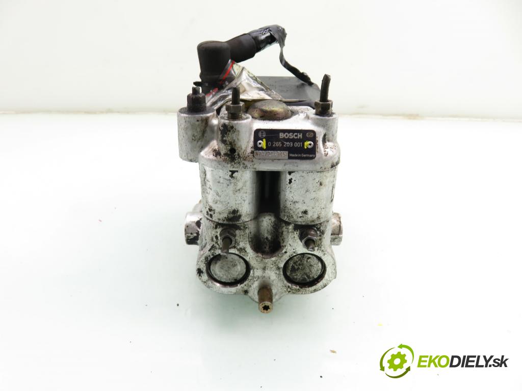 OPEL OMEGA B Kombi (V94) KOMBI 1997 100,00 2.0 16V - X 20 XEV 1998,00 Pumpa ABS 0265203001 (Pumpa ABS)