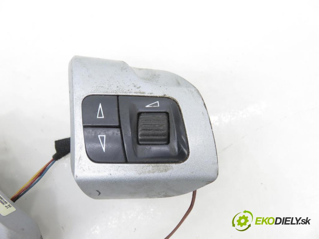 OPEL ASTRA H GTC (L08) HB 2006 110,00 1.9 CDTi - Z 19 DTH 1910,00 Ovládač rádia 13208859