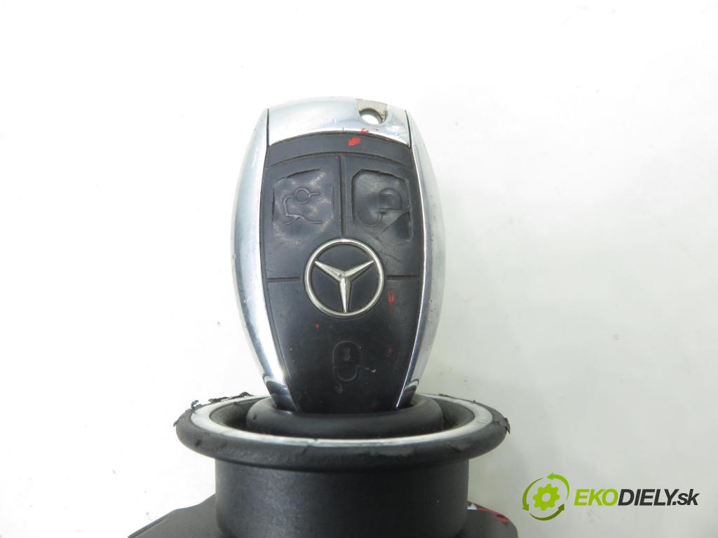 MERCEDES-BENZ KLASA GL (X164) SUV 2008 165,00 GL 320 CDI 4-matic (164.822) - OM 642.940 2987,00 spínačka A1645451308 (Spínací skříňka)