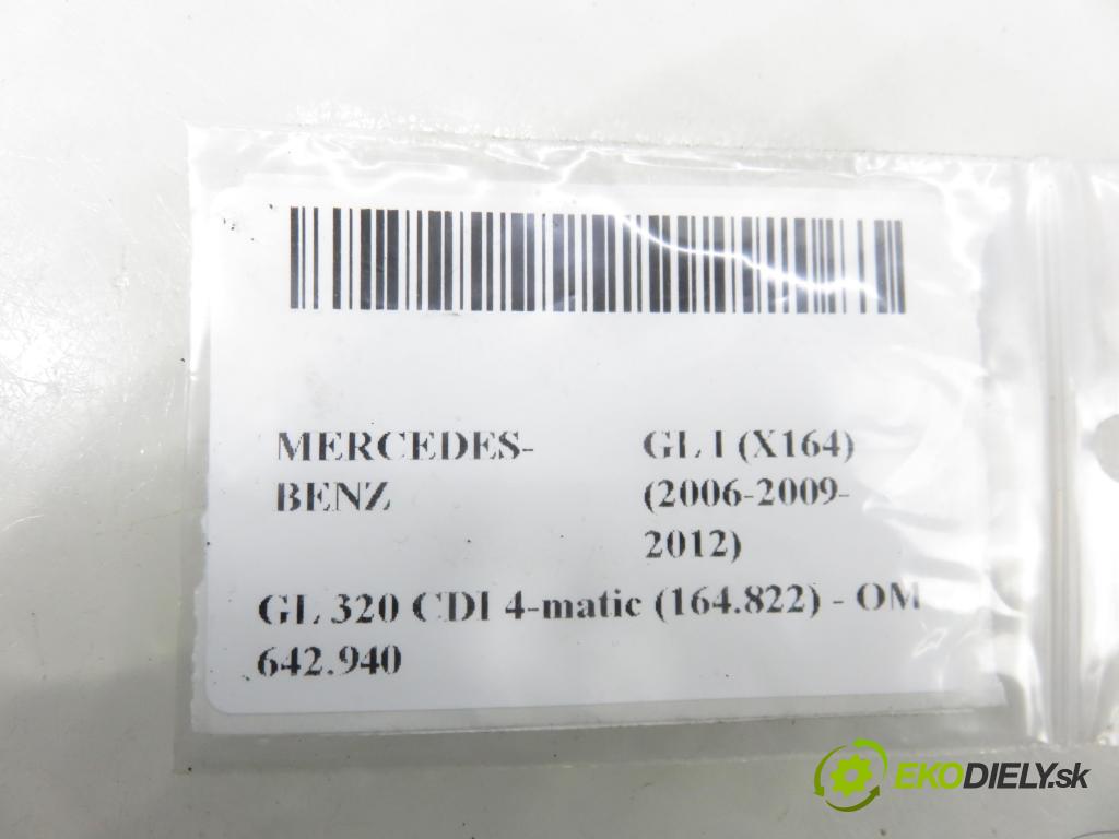 MERCEDES-BENZ KLASA GL (X164) SUV 2008 165,00 GL 320 CDI 4-matic (164.822) - OM 642.940 2987,00 snímač KATA otáčet se: A1645454916 ; A1714640918