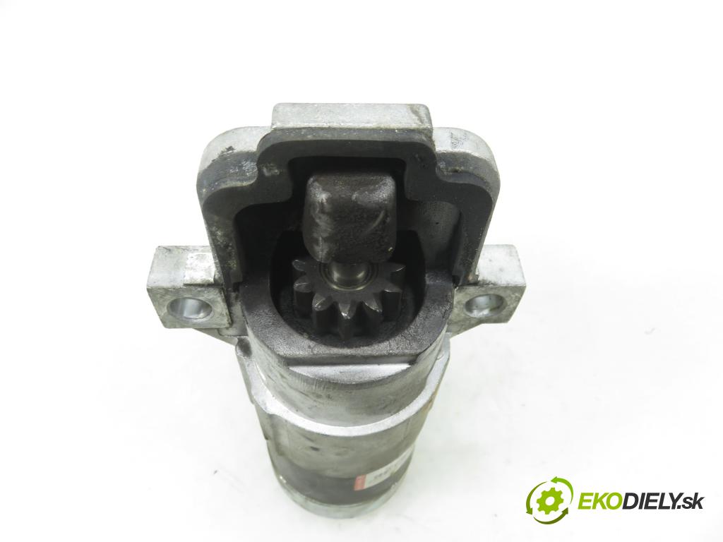 MAZDA 5 (CR19) MINIVAN 2006 85,00 1.8 - L823 1798,00 startér S5259S (Startér)