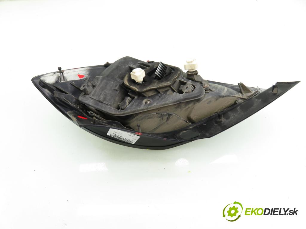 OPEL ASTRA H (A04) HB 2006 77,00 1.6 - Z 16 XEP 1598,00 světlo levé zadní 342691834