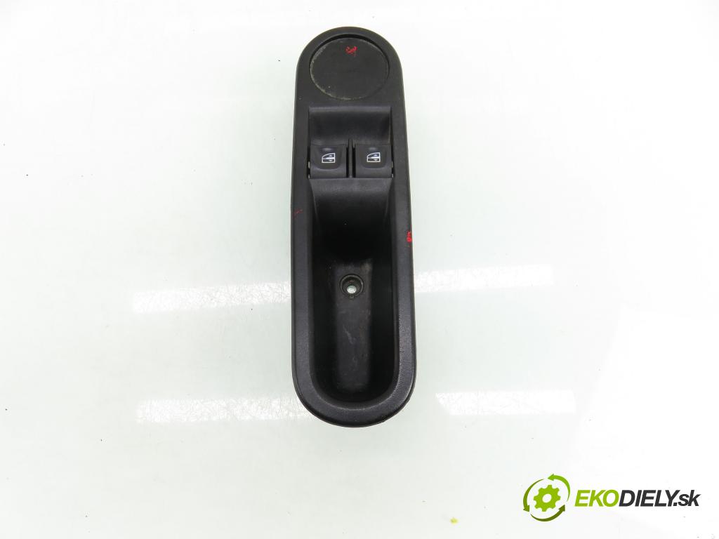 RENAULT TWINGO III (BCM_) HB 2014 52,00 1.0 SCe 70 - H4D 400 999,00 Panel ovládaní oken 809600758R ; 156072930