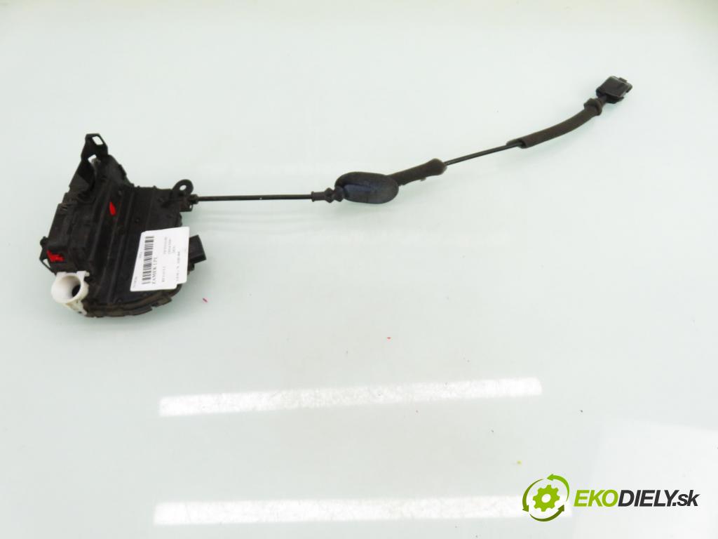 RENAULT TWINGO III (BCM_) HB 2014 52,00 1.0 SCe 70 - H4D 400 999,00 zámok 805030700R