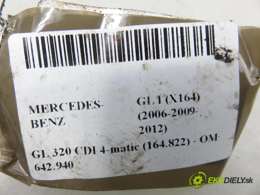 MERCEDES-BENZ KLASA GL (X164) SUV 2008 165,00 GL 320 CDI 4-matic (164.822) - OM 642.940 2987,00 rameno HORNÍ levý přední část KAG94582