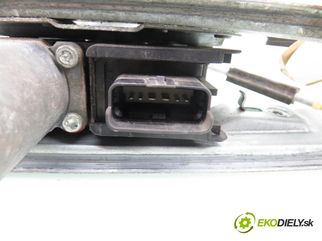 CITROEN C5 III Break (RW_) KOMBI 2010 177,00 3.0 HDi 240 - DT20C 2993,00 mechanismus oken 128000781 ; 0130822444