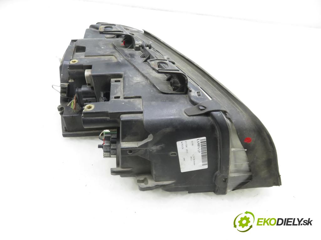 AUDI A4 (8E2, B6) SEDAN 2001 96,00 1.9 TDI - AWX 1896,00 Svetlo LP