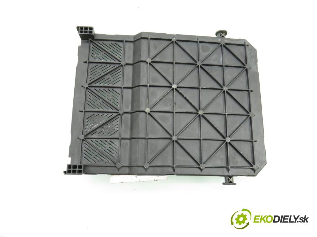 CITROEN BERLINGO / BERLINGO FIRST nadwozie wielkoprzestrzenne (MPV) KOMBIVAN 2004 66,00 2.0 HDI 90 (MFRHY) - RHY (DW10TD) 1997,00 MODUL BSM S118085320 ; 9652474680
