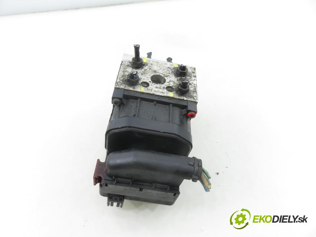 CITROEN BERLINGO / BERLINGO FIRST nadwozie wielkoprzestrzenne (MPV) KOMBIVAN 2004 66,00 2.0 HDI 90 (MFRHY) - RHY (DW10TD) 1997,00 Pumpa ABS 0273004439 ; 9635756480 ; 0265216720 (Pumpa ABS)