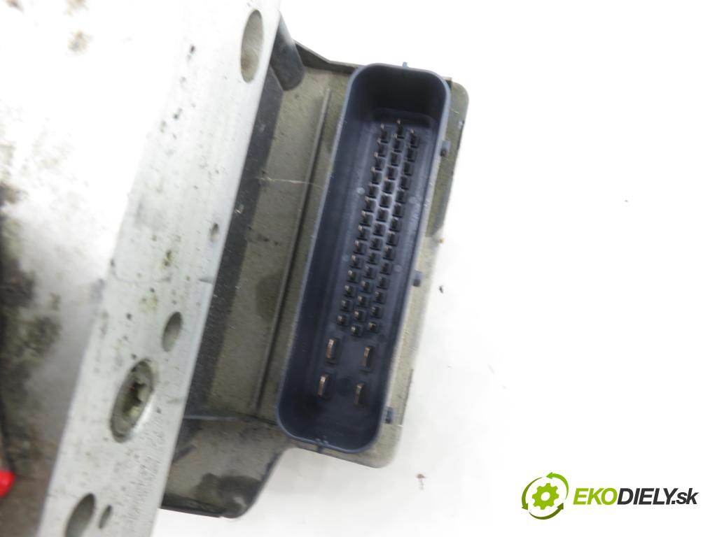 VW GOLF IV (1J1) HB 2000 55,00 1.4 16V - APE 1390,00 pumpa ABS 6X0614517 ; 10020402224 ; 1C0907879 (Pumpa ABS)