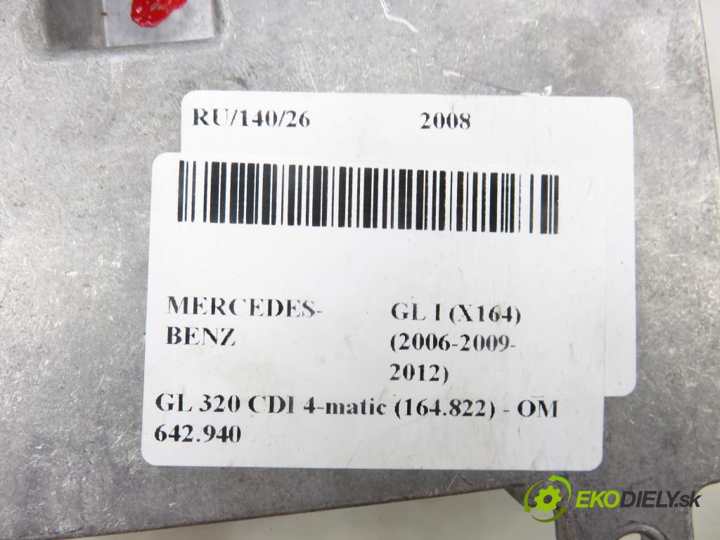 MERCEDES-BENZ KLASA GL (X164) SUV 2008 165,00 GL 320 CDI 4-matic (164.822) - OM 642.940 2987,00 řídící jednotka / MODUL INNE A2198202626