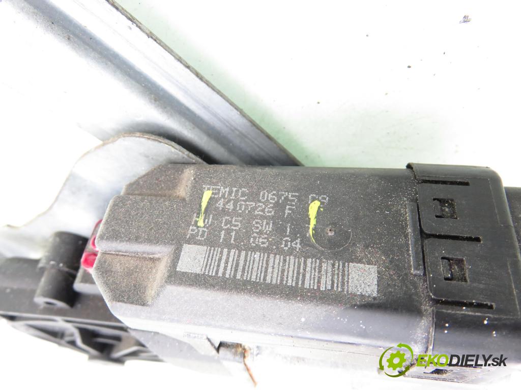 RENAULT SCENIC II (JM0/1_) MINIVAN 2004 88,00 1.9 DCI - F9Q 812 1870,00 Mechanizmus okien PTE 440726F