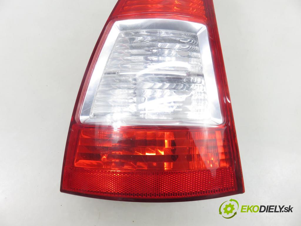 CITROEN C3 I (FC_) HB 2007 50,00 1.4 HDi - 8HZ (DV4TD) 1398,00 Svetlo pravé zadné