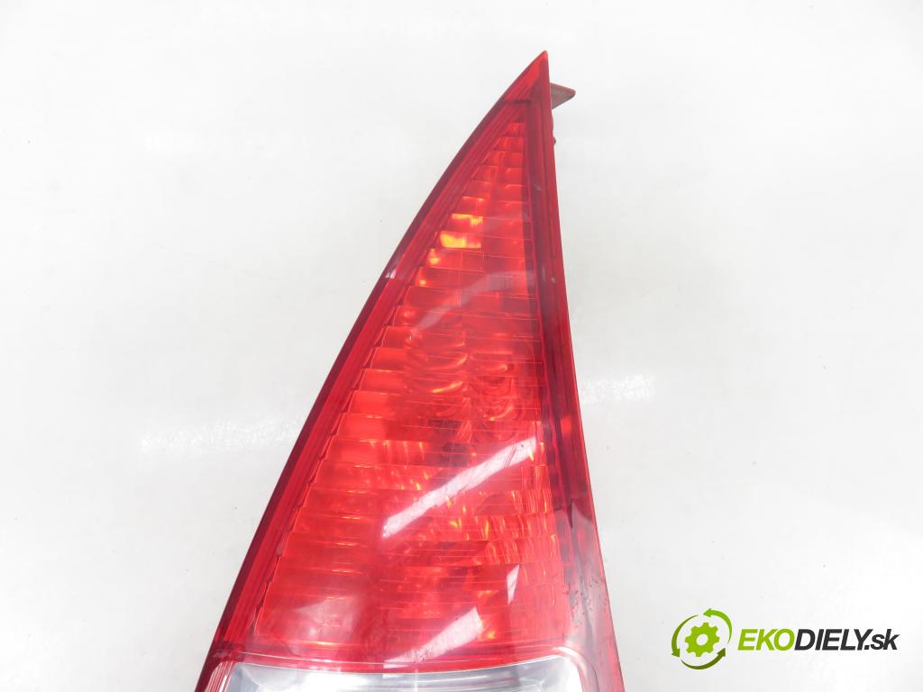 CITROEN C3 I (FC_) HB 2007 50,00 1.4 HDi - 8HZ (DV4TD) 1398,00 Svetlo pravé zadné