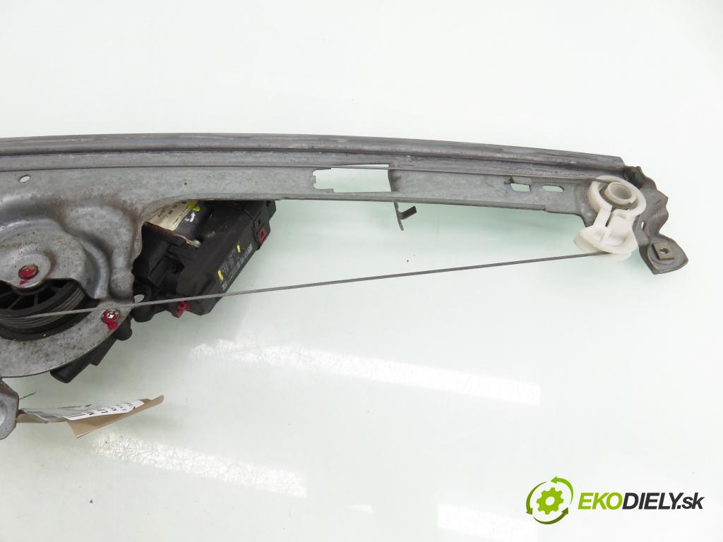 RENAULT SCENIC II (JM0/1_) MINIVAN 2004 88,00 1.9 DCI - F9Q 812 1870,00 Mechanizmus okien 4440726F ; 400748K