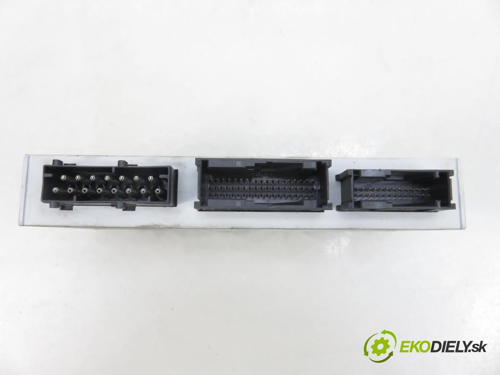 BMW 3 (E46) SEDAN 1998 100,00 320 d 136 - M47 D20 (204D1) 1951,00 MODUL komfortu 4533551
