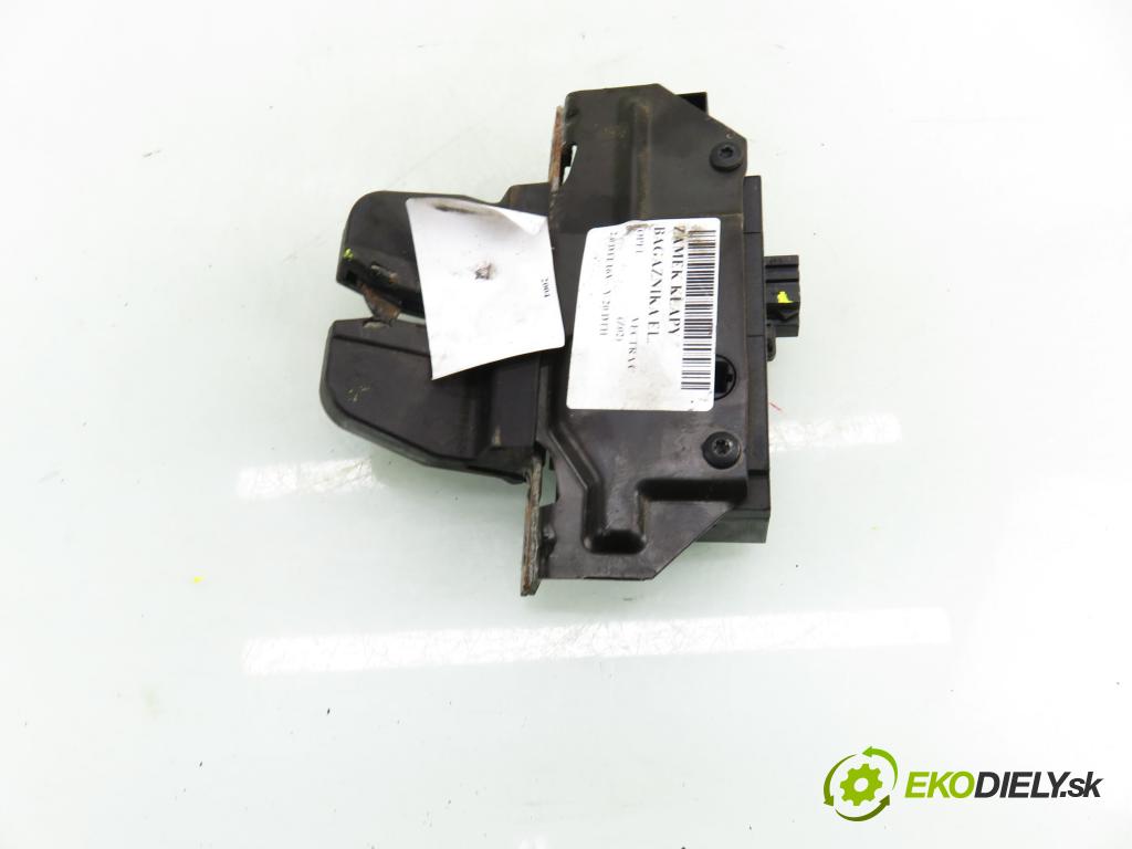 OPEL VECTRA C (Z02) SEDAN 2004 74,00 2.0 DTI 16V 101 - Y 20 DTH 1995,00 zámok dverí kufor EL. 495072894