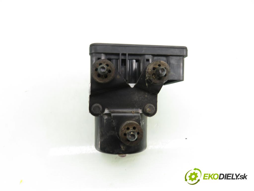 VW GOLF PLUS (5M1, 521) HB 2007 77,00 1.9 TDI - BLS 1896,00 pumpa ABS 1K0907379AC ; 10096003593 ; 1K0614517AE (Pumpa ABS)