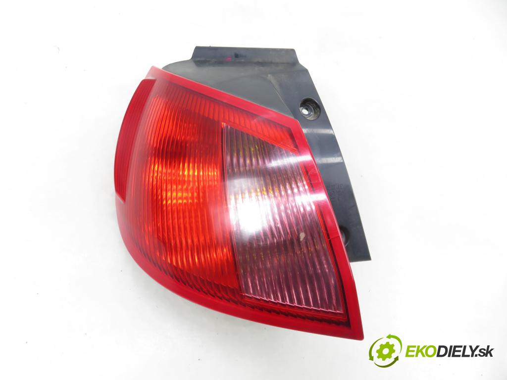 MITSUBISHI COLT VI (Z3_A, Z2_A) HB 2006 55,00 1.1 - 3A91 1124,00 světlo levé zadní MR957365
