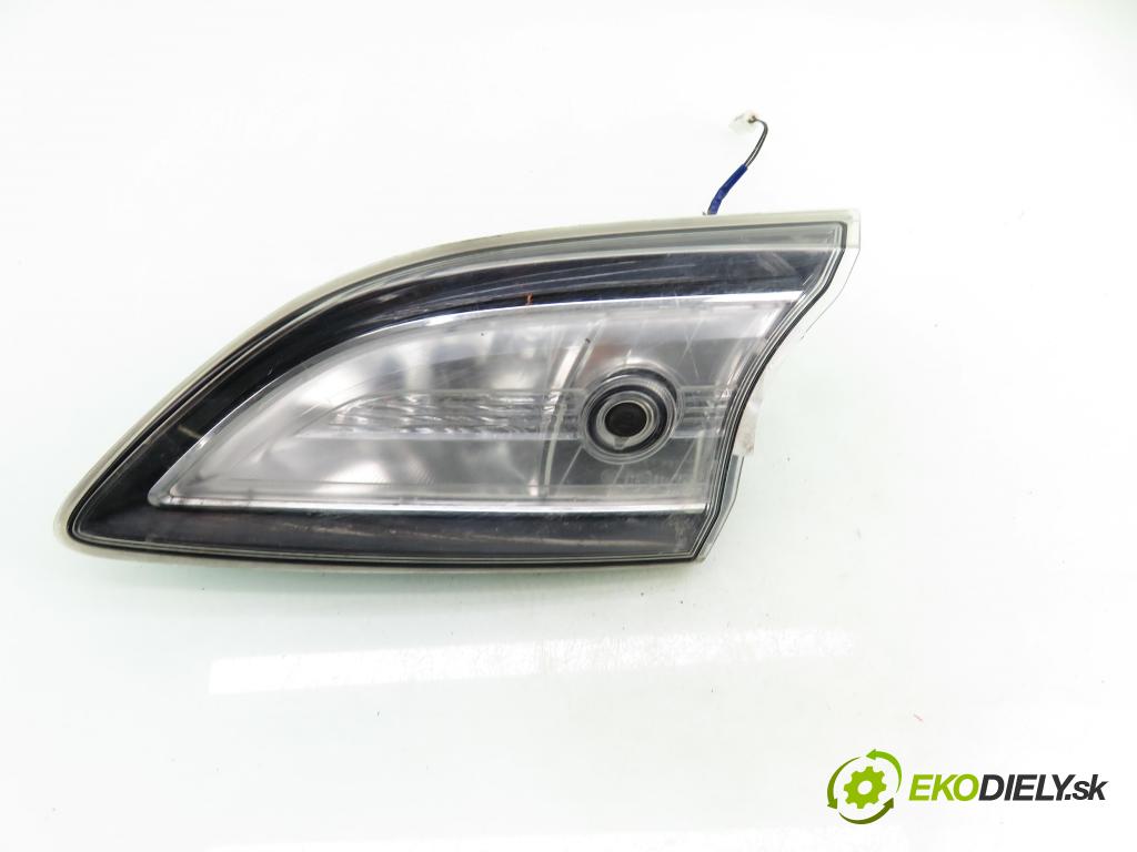 MAZDA 3 (BL) HB 2009 136,00 2.2 MZR CD - R2AA 2184,00 světlo pravé zadní kufr