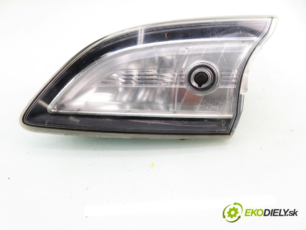 MAZDA 3 (BL) HB 2009 136,00 2.2 MZR CD - R2AA 2184,00 světlo pravé zadní kufr