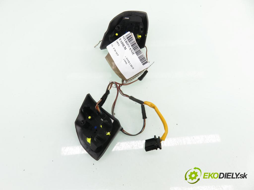OPEL ASTRA H (A04) HB 2006 77,00 1.6 - Z 16 XEP 1598,00 ovladač rádia 13208858 ; 305582185057