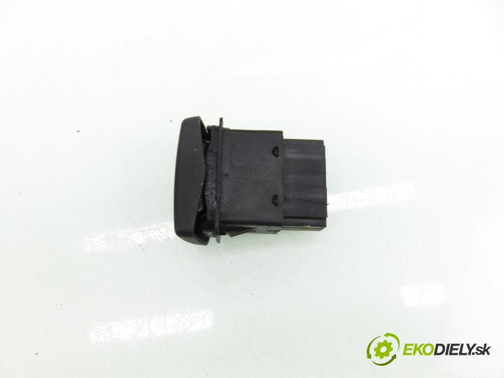 LAND ROVER FREELANDER (L314) HB 2000 72,00 2.0 DI 4x4 - 20 T2N 1994,00 přepínač oken LP YUF101520LNF