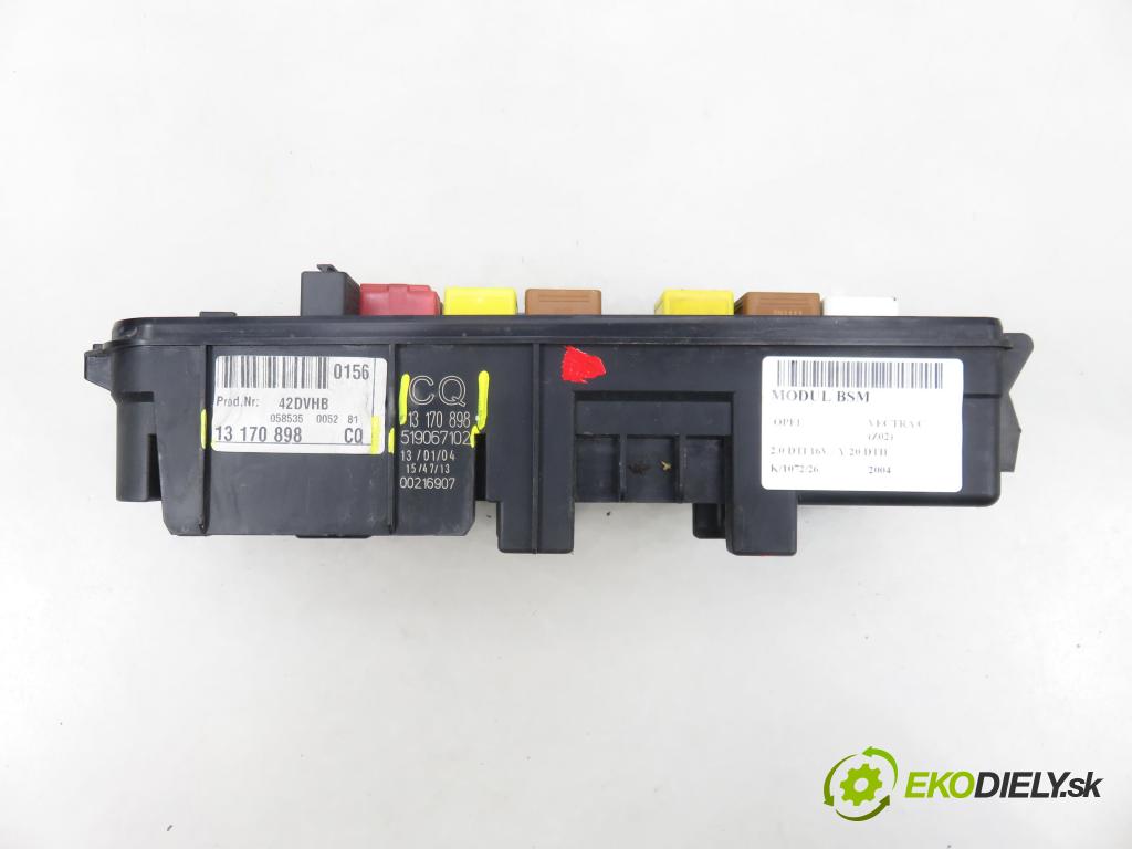OPEL VECTRA C (Z02) SEDAN 2004 74,00 2.0 DTI 16V 101 - Y 20 DTH 1995,00 MODUL BSM 13170898CQ ; 519067102