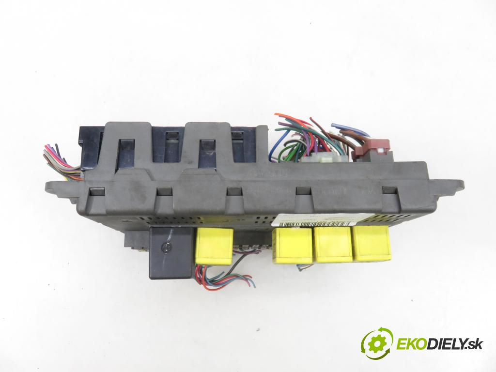 LAND ROVER FREELANDER (L314) HB 2000 72,00 2.0 DI 4x4 - 20 T2N 1994,00 MODUL komfortu 52010565B ; YWC106390