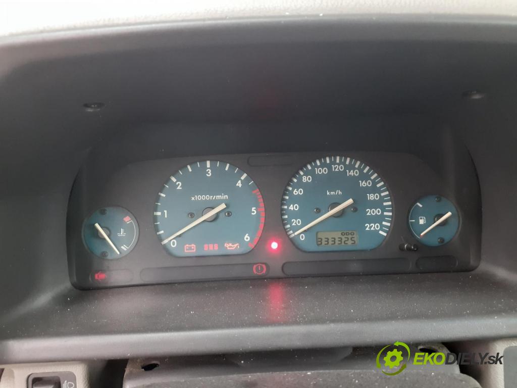 LAND ROVER FREELANDER (L314) HB 2000 72,00 2.0 DI 4x4 - 20 T2N 1994,00 prístrojovka elektrický YWY100460 ; 52010468C
