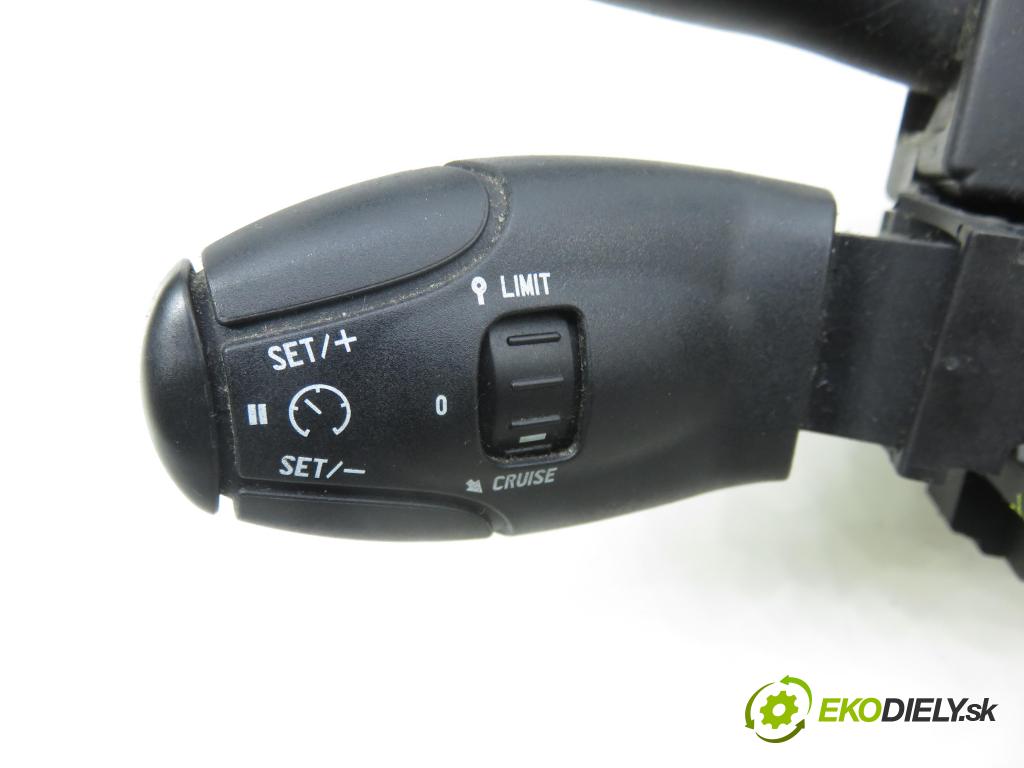 PEUGEOT 307 SW (3H) KOMBI 2006 80,00 1.6 HDI 110 - 9HZ (DV6TED4) 1560,00 páčka/prepínač 96605601XT