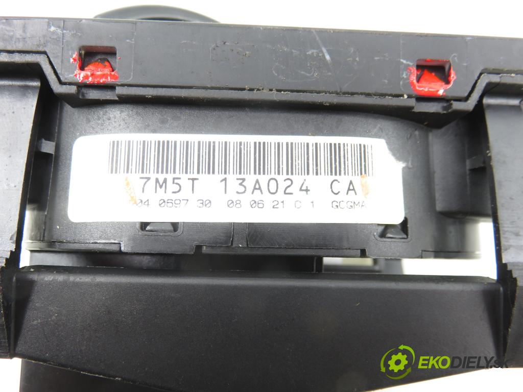 FORD FOCUS II Turnier (DA_, FFS, DS) KOMBI 2008 100,00 2.0 TDCi 136 - G6DA 1997,00 přepínač světla 7M5T13A024CA