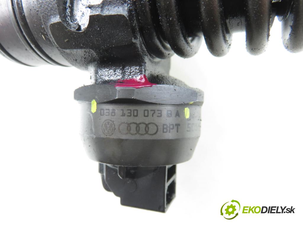AUDI A4 Avant (8E5, B6) KOMBI 2004 96,00 1.9 TDI - AVF 1896,00 Vstrekovač 038130073BA ; 0414720216 (Vstrekovač paliva)