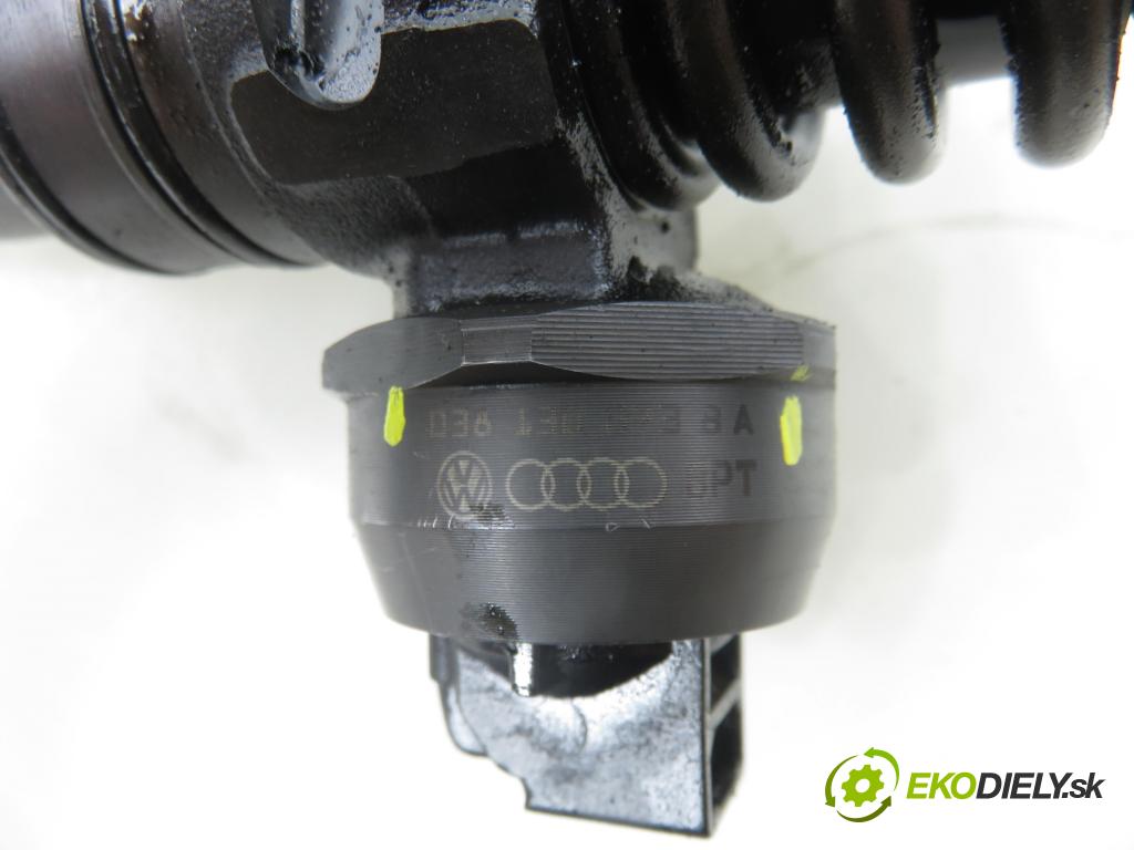 AUDI A4 Avant (8E5, B6) KOMBI 2004 96,00 1.9 TDI - AVF 1896,00 Vstrekovač 038130073BA ; 0414720216 (Vstrekovač paliva)