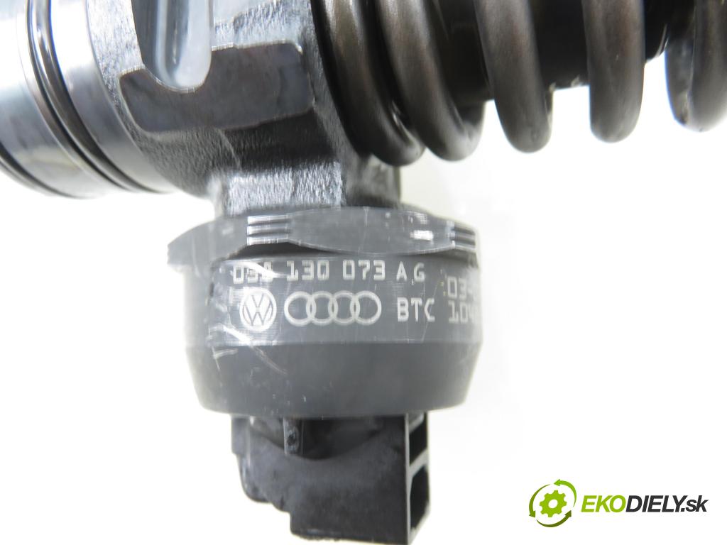 VW TRANSPORTER V Skrzynia (7HA, 7HH, 7EA, 7EH) FURGON 2003 77,00 1.9 TDI PD 105 - AXB 1896,00 vstříkovač 038130073AG ; 0414720215 (Vstřikovač paliva)